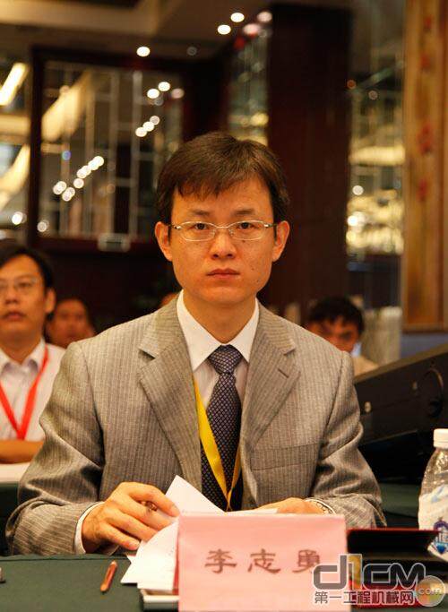 中国工程机械工业协会工程机械维修分会秘书长 李志勇
