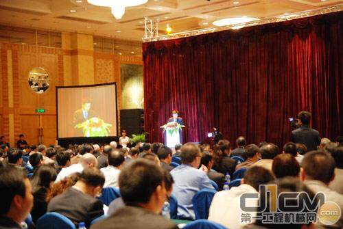 2010中国工程机械代理商年会在武汉正式召开