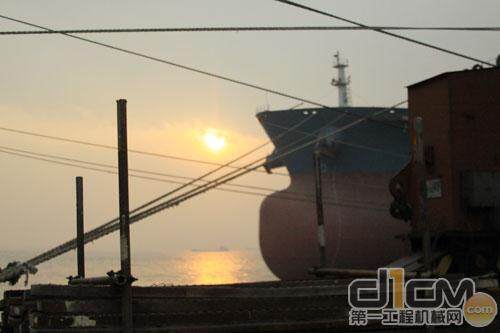 熔盛重工已经成长为中国最大的民营造船厂，拥有中国第一、世界第四的订单数量