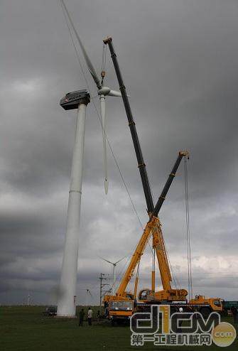 徐工重型设备助力内蒙古特大重大风电施工项目