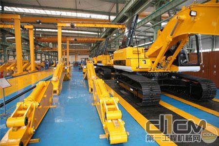 龙工（上海）挖掘机制造有限公司申报上海松江专利试点企业