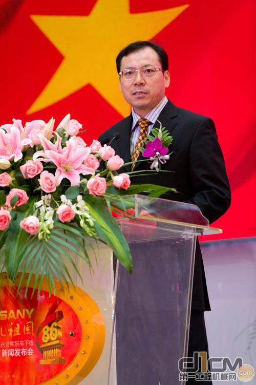 三一集团总裁唐修国讲解86米泵车技术特点