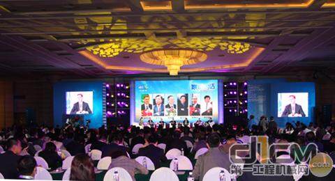2011中国工程机械代理商年会暨第九届营销高峰论坛现场