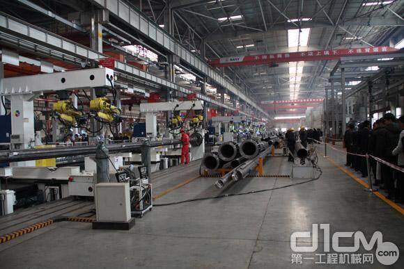 北京三一重机南口工厂先进的生产线