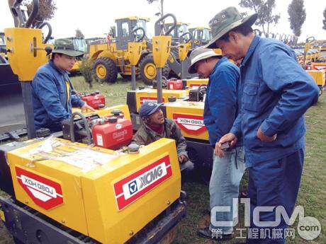 徐工玻利维亚项目全部设备抵达玻利维亚工程兵基地