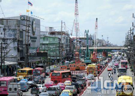 道路改造已经成为泰国城市公共建设的主要部分