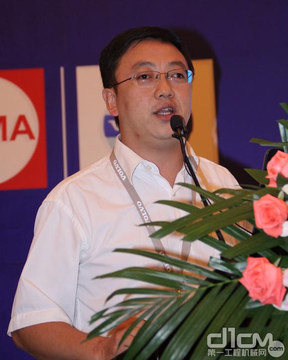 合肥中建工程机械有限责任公司产品支援本部副本部长徐鹏