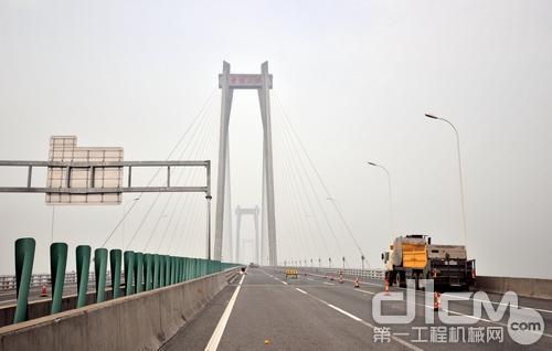 高远路业参建广州珠江黄埔大桥养护工程
