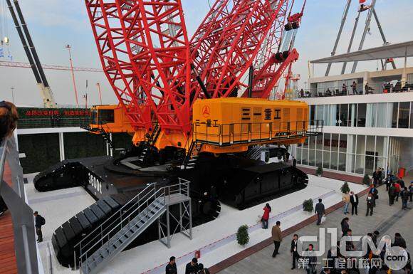三一SCC36000A(3600吨)履带起重机耀世登场2012上海宝马展