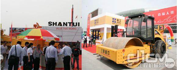 山东、福建展团企业2012新疆工程机械博览会上风采：山推（左）、厦工（右）