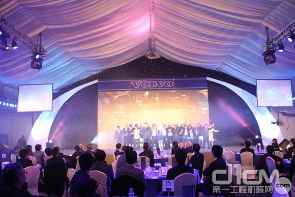 沃尔沃建筑设备上海工厂十周年庆主题曲：精彩在“沃”