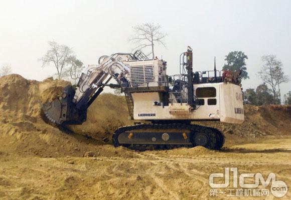 bauma 2013:利勃海尔350吨R 9400矿山挖掘机