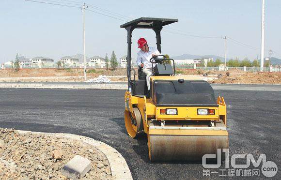 bauma 2013:柳工6024压路机