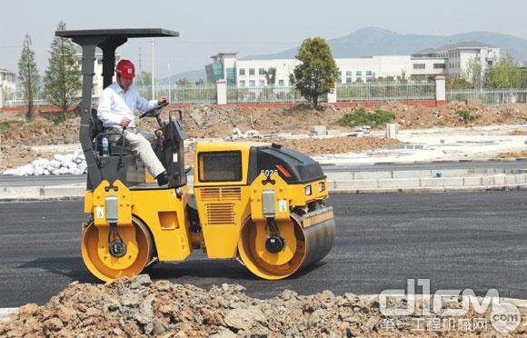 bauma 2013:柳工6026压路机