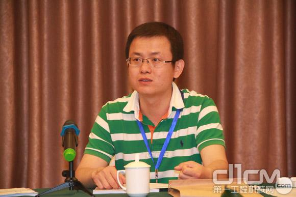 中国工程机械工业协会维修及再制造分会秘书长李志勇讲话