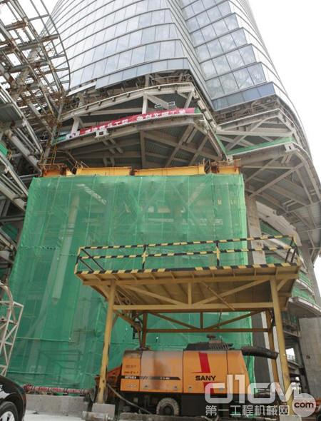 三一重工助力上海中心实现580米主体结构封顶