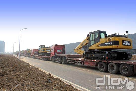 奇瑞迪凯重科10台挖掘机批量交付巴西矿山用户