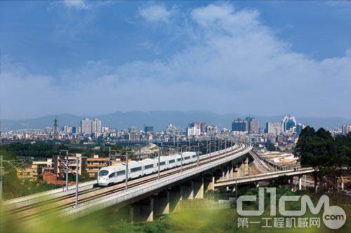 中国进入城轨交通快速发展期 热潮或持续10年