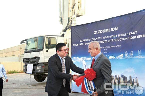 中联重科63M混凝土泵车成功登陆中东市场