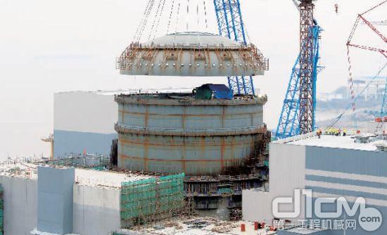1月29日，三门核电AP1000三代核电1号机组钢制安全壳顺利封顶