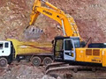 视频: 现代hyundai 360LC7-A挖掘机工作