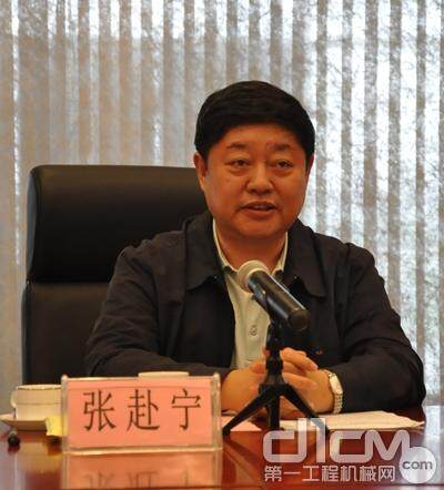 江苏省徐州市市委常委张赴宁在签约仪式上讲话