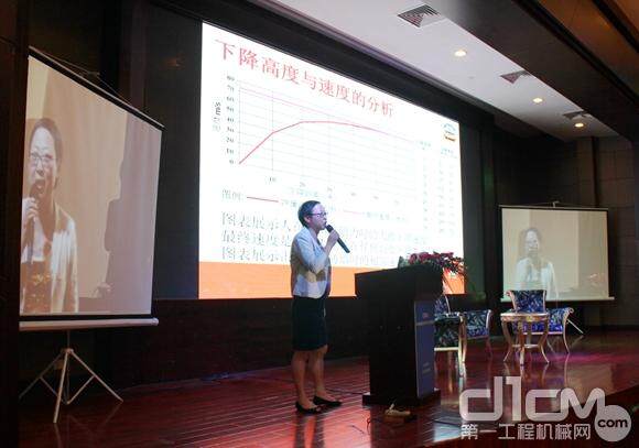捷尔杰全情参与2014中国首届高空作业平台租赁峰会