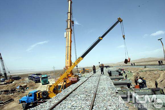 中西部铁路建设拉动工程机械需求