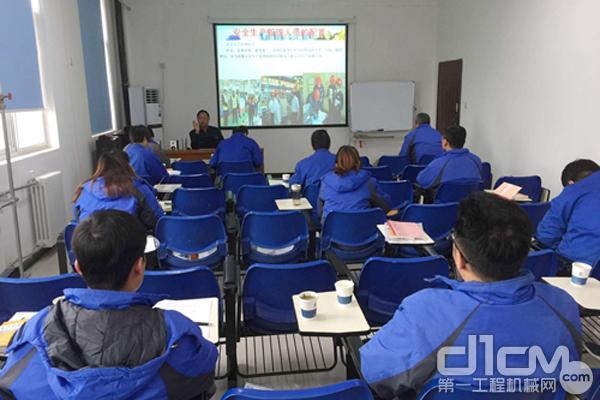 陕建机械组织开展安全管理人员培训_行业资讯