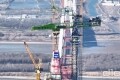 中联重科全球最大塔机R20000-720助力世界最大跨度三塔斜拉桥马鞍山长江公铁大桥南主塔封顶