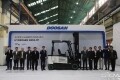 斗山山猫推出首款氢燃料电池叉车，迈出商业化进程的重要一步！