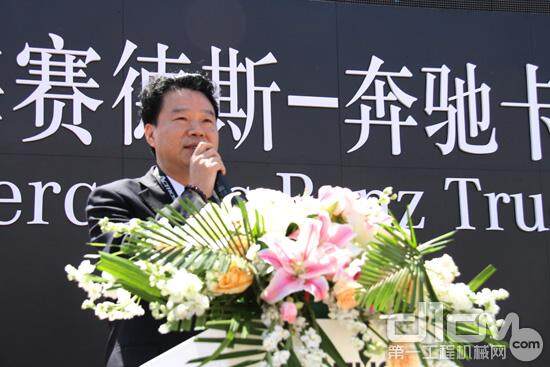 中联重科混凝土机械公司副总经理阳昌康