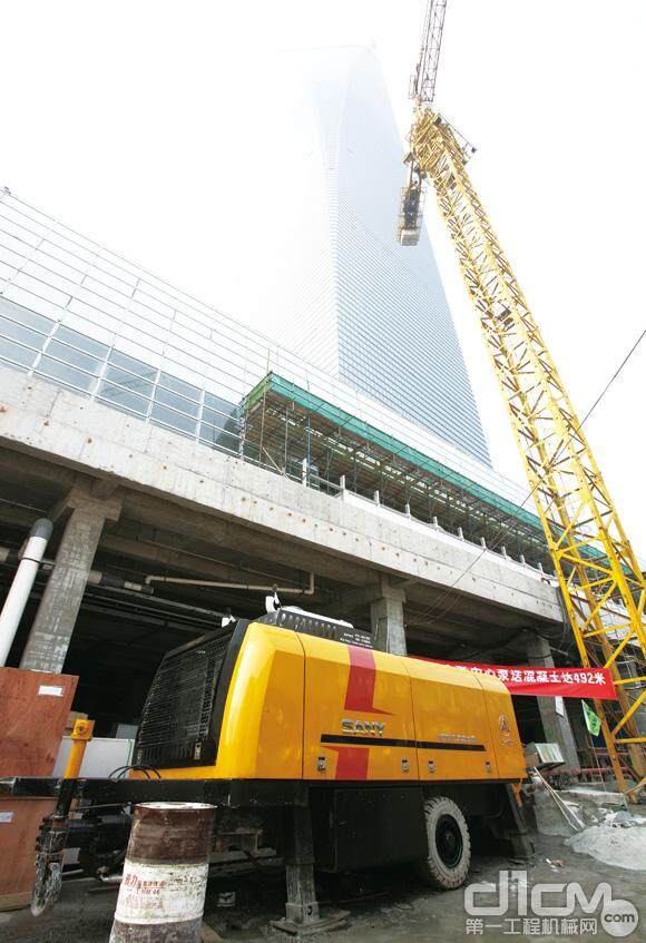 上海环球金融中心施工