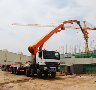 2012年5月，中联80m碳纤维臂架泵车在晋中灵石县人民医院施工