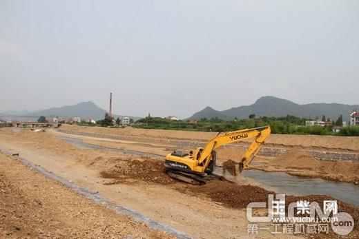 玉柴大中型挖掘机助力江南基础工程建设