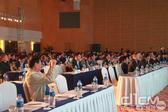 中国工程机械工业协会四届二次会员代表大会现场