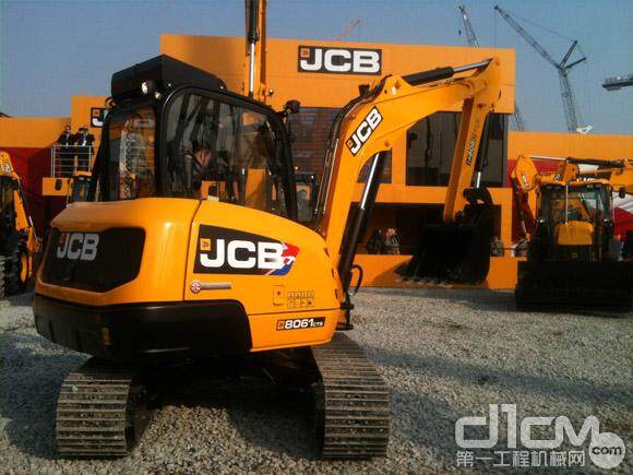 JCB最新款6吨挖掘机