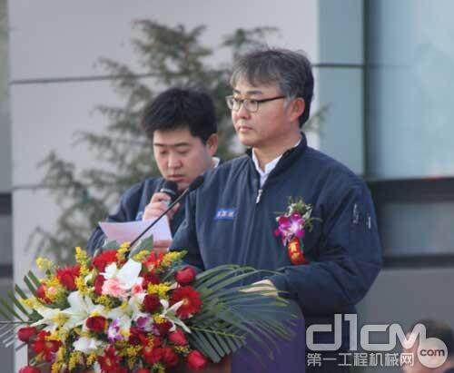 斗山中国区研发总监吴昇现常务介绍装载机研发中心未来发展规划