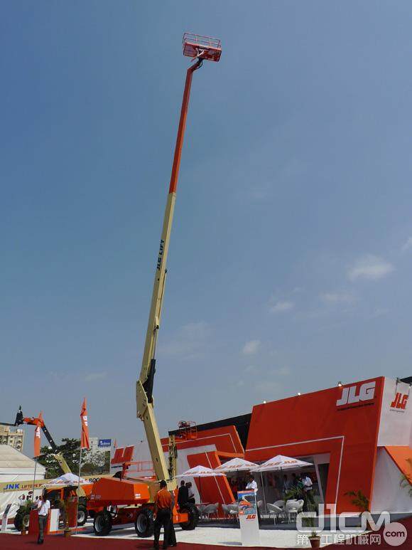 捷尔杰24RS直臂式高空作业平台