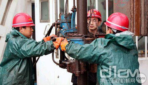 国产钻机助中国铀矿钻深突破2000米
