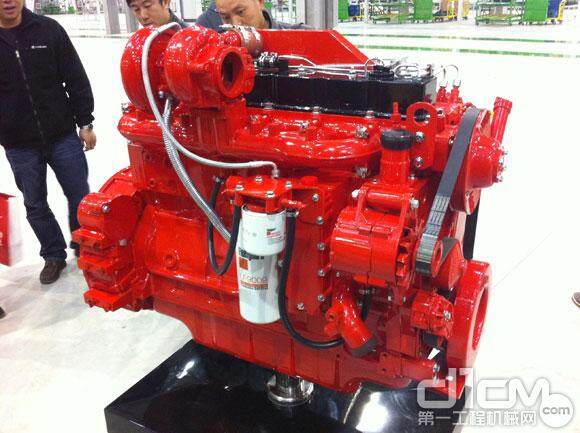 广西康明斯公司首台康明斯L9.3升发动机