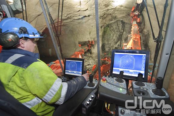 山特维克矿山工程机械贸易（上海）有限公司DT1130i型全智能化地下凿岩台车