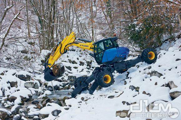 bauma 2013设计类创新奖获奖产品 凯撒（Kaiser AG Fahrzeugwerk）设计的“2013步行式挖掘机”