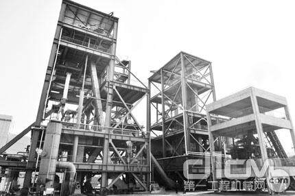 中信重工与上海电力股份有限公司、山东天力干燥设备有限公司合作建成的年产15万吨褐煤提质成型生产线