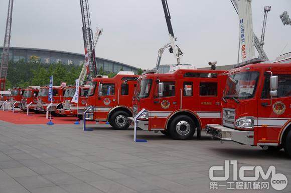 艾里逊变速箱助消防车辆从容应对抢险救援
