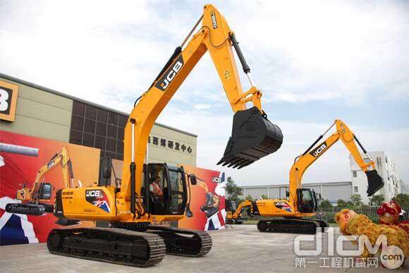 JCB面向中国推出JS210、JS230新品挖掘机。图为新品发布会现场