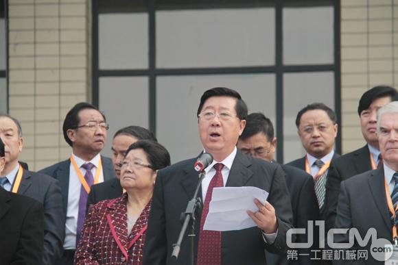 中国煤炭工业协会会长王显政在开幕式上致辞