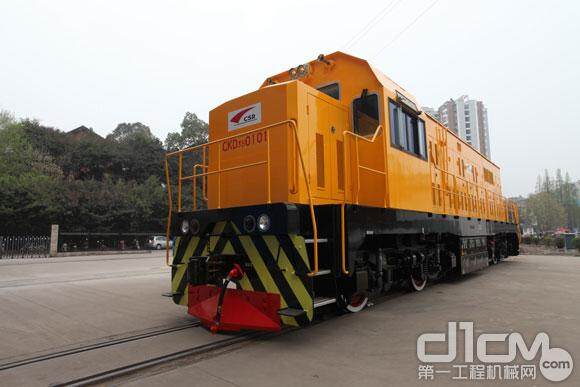 中国南车研发世界最大功率混合动力火车头
