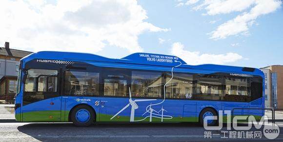 目前瑞典哥德堡市已投入运营的沃尔沃插电式混合动力公交车
