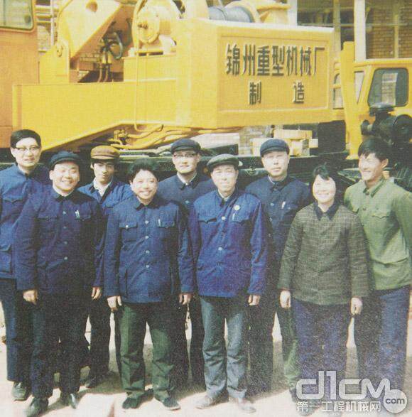 1983年，锦重领导骨干在机械工业部试验场合影留念（左一为林承桢）